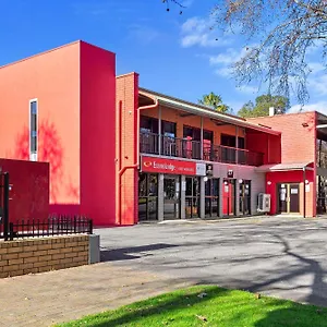 Lodge Econo East, Adelaide